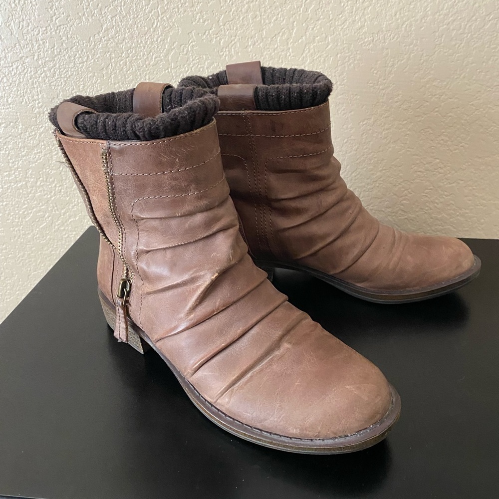 Gianni Bini Brown Ankle Boots with Suede Finish